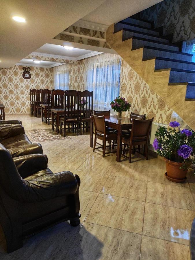 Sophia'S Guesthouse Stepantsminda Exterior photo
